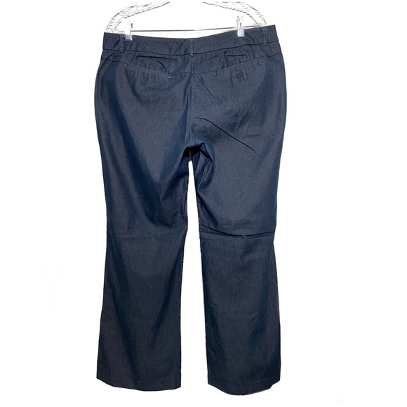 New York and Company Stretch Soft Denim Pants Size 8 Blue - Picture 2 of 5